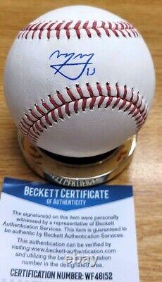 Autographed MANNY MACHADO Official Major League Baseball Beckett Witness COA