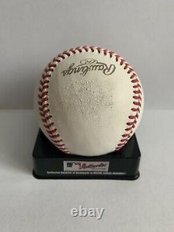Buster Posey Signed Official 2014 World Series Major League Baseball