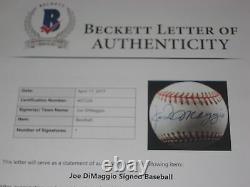 JOE DIMAGGIO (Yankees) Signed Official American League Baseball with Beckett LOA