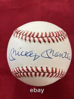 Mickey Mantle Autographed Official American League Baseball HOF New York Yankees