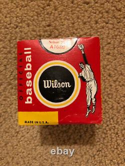 Unopened Nelson Nellie Fox Wilson baseball A1080 Official Autograph League