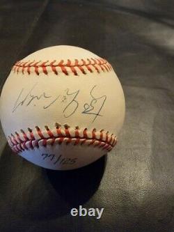 Wayne Gretzky Autographed Upper Deck Official National League Baseball